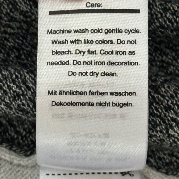 Smartwool Shadow Pine Colorblock Crew Sweater Black Gray Size Small *Flaw* - Picture 9 of 11